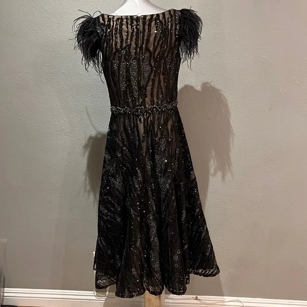 Max Duggal EMBELLISHED FEATHER CAP SLEEVE DRESS NWT 79339 - Picture 4 of 13